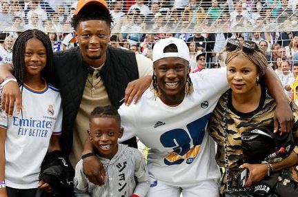 Sofia Simao with her children